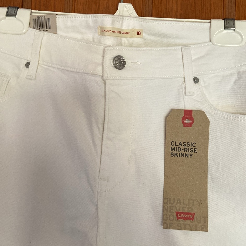Levi's White Classic Mid-Rise Skinny Jeans Timeless Style Size 18 - Picture 4 of 13